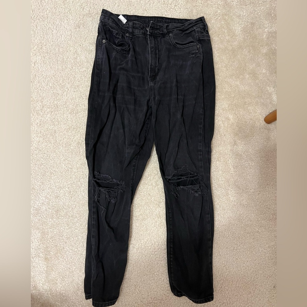 American eagle black mom jeans size 8!!